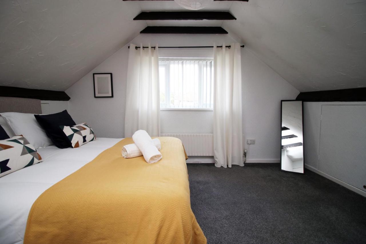 Becky'S Bungalow By Ty Sa -Spacious 4 Bed Bungalow Cardiff Eksteriør bilde