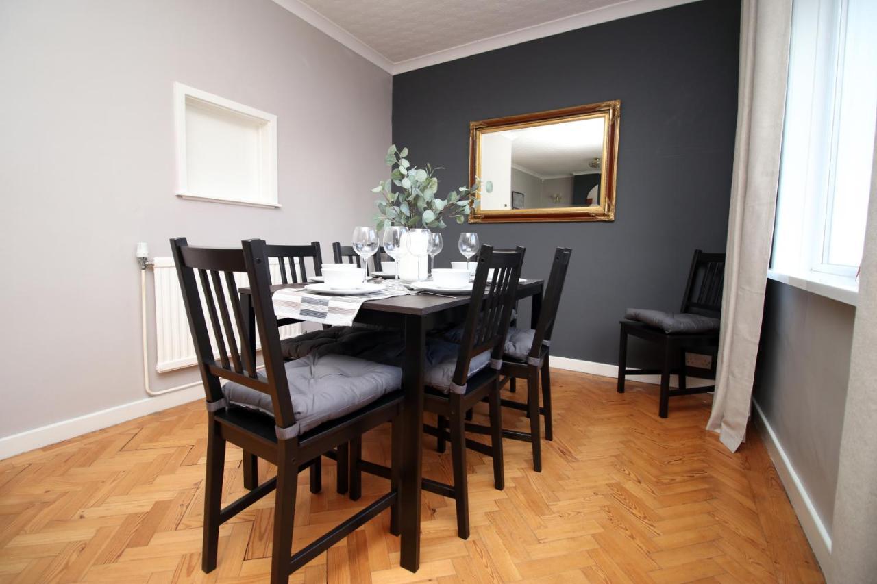 Becky'S Bungalow By Ty Sa -Spacious 4 Bed Bungalow Cardiff Eksteriør bilde